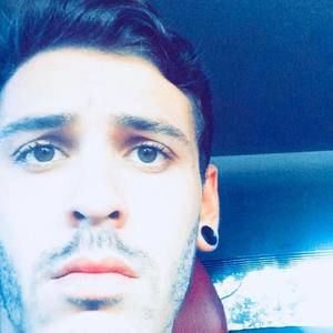 Meet your Posher, Raymond